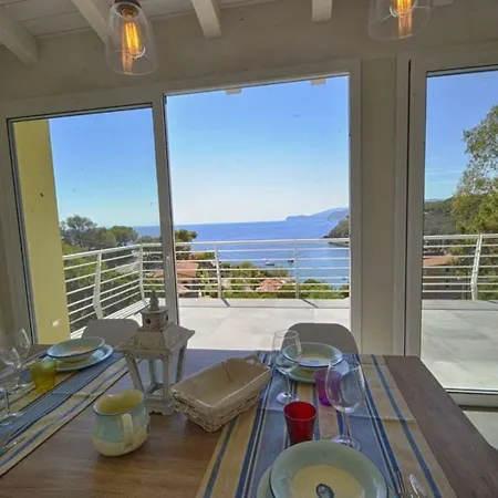 La Vela By Agenzia Solturelba * Capoliveri (Isola d'Elba)